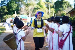 BIB: 3253
                            <button type="button" onclick="openModal(18994144)" class="btn btn-primary btn-sm float-right btn-popup" data-toggle="modal" data-target=".modal-high-quality">
                        <i class="fas fa-shopping-cart"></i> Add to Cart
                    </button>
                                            <button type="button" onclick="isThisMe(18994144, true)" class="btn btn-success btn-sm float-right btn-popup btn-isme hidden" data-toggle="tooltip" data-placement="bottom" title="นี่คือรูปของคุณใช่ไหม คลิกที่นี่เพื่อเอาเข้าอัลบั้ม">
                        <i class="fas fa-plus"></i> Add to album
                    </button>
                    <button type="button" onclick="isThisMe(18994144, false)" class="btn btn-warning btn-sm float-right btn-popup btn-isnotme hidden">
                        <i class="fas fa-ban"></i> Remove from album
                    </button>